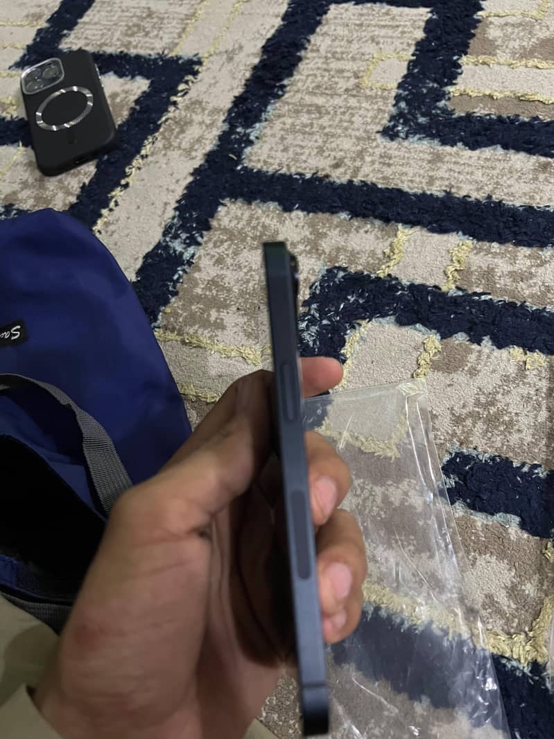 Apple iPhone 14 2