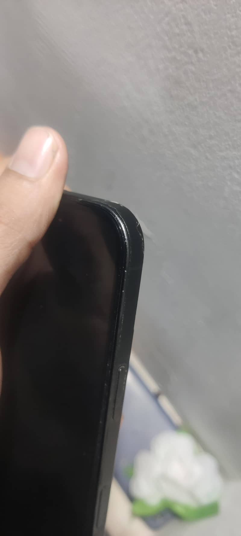 Apple iPhone 16 Pro 1