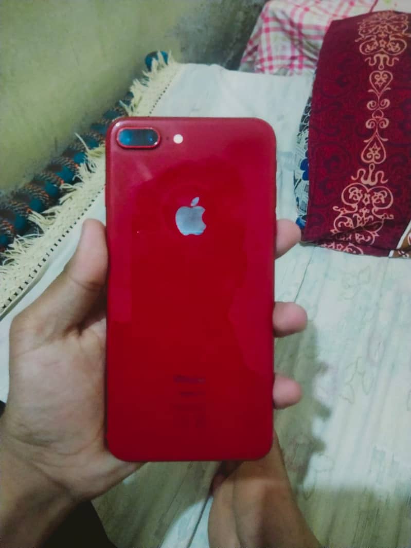 Apple iPhone 8 Plus 0