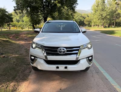Toyota Fortuner Sigma4 2020 - Super White