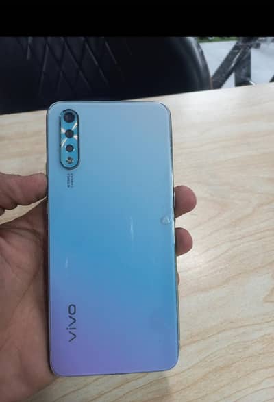Vivo S1