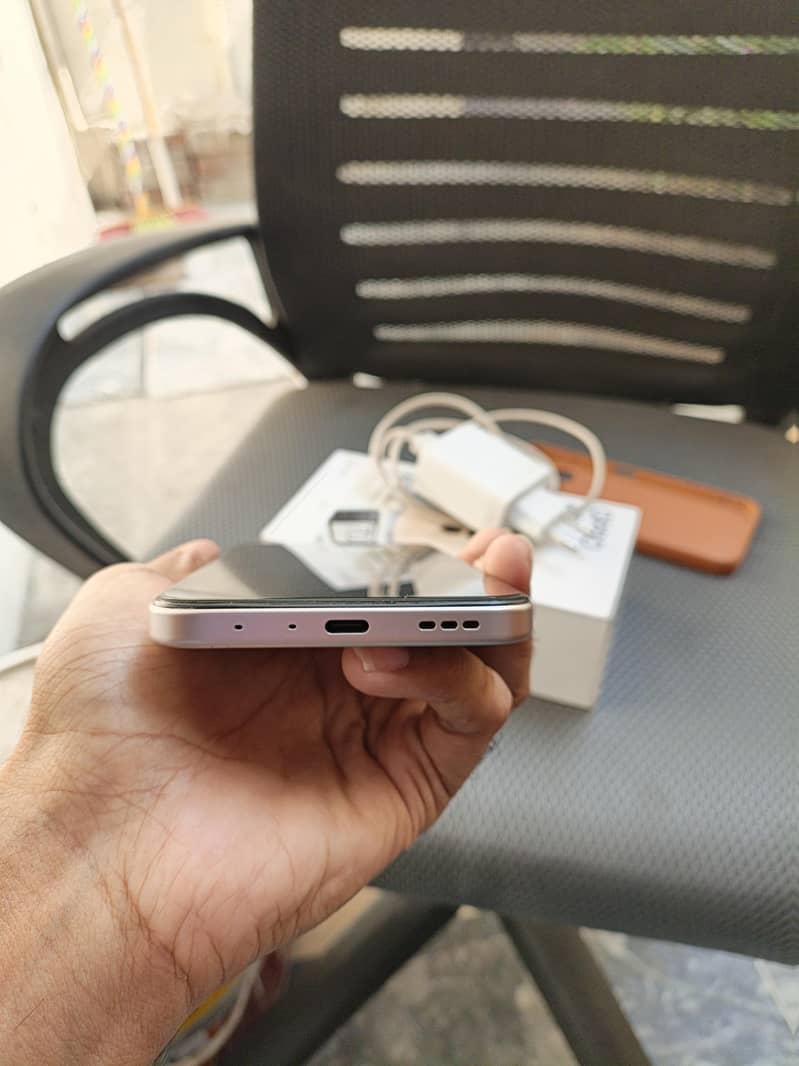 OPPO A6 4