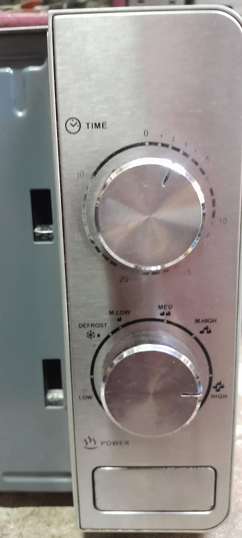 microwave owen 0