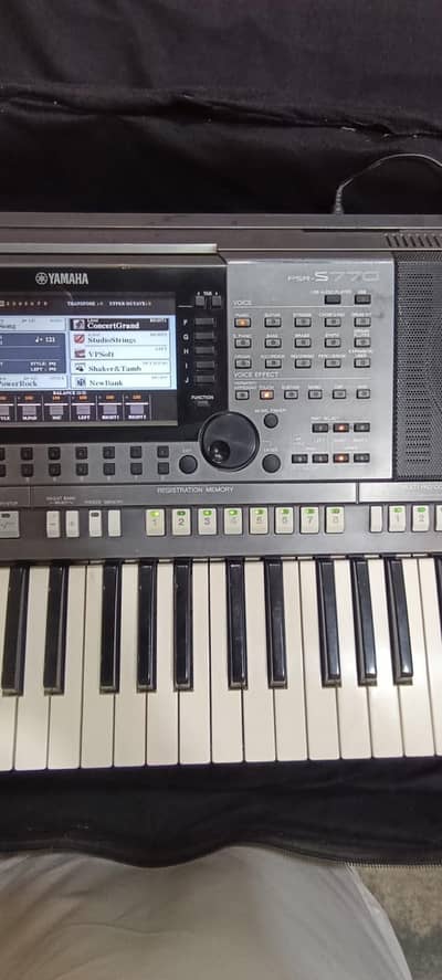 Yamaha PSR S770 keyboard. 0343 4822421