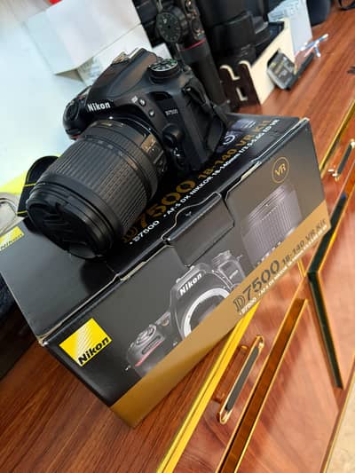 Nikon d7500 4k (10/10++) Like new(Nikon 18-140mm)