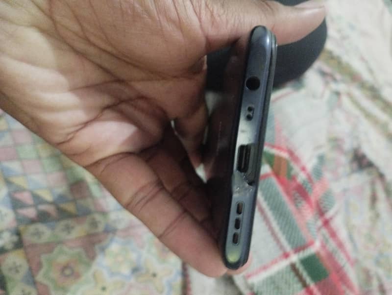 Xiaomi Redmi 9 3
