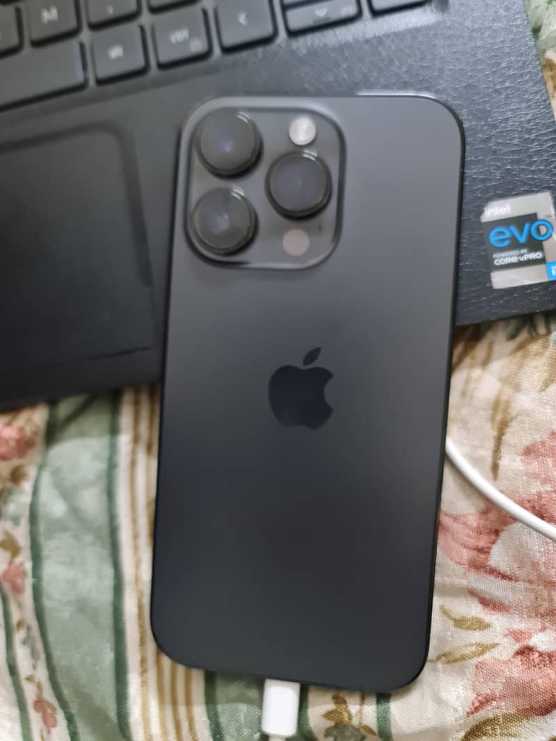 Apple iPhone 14 Pro 0