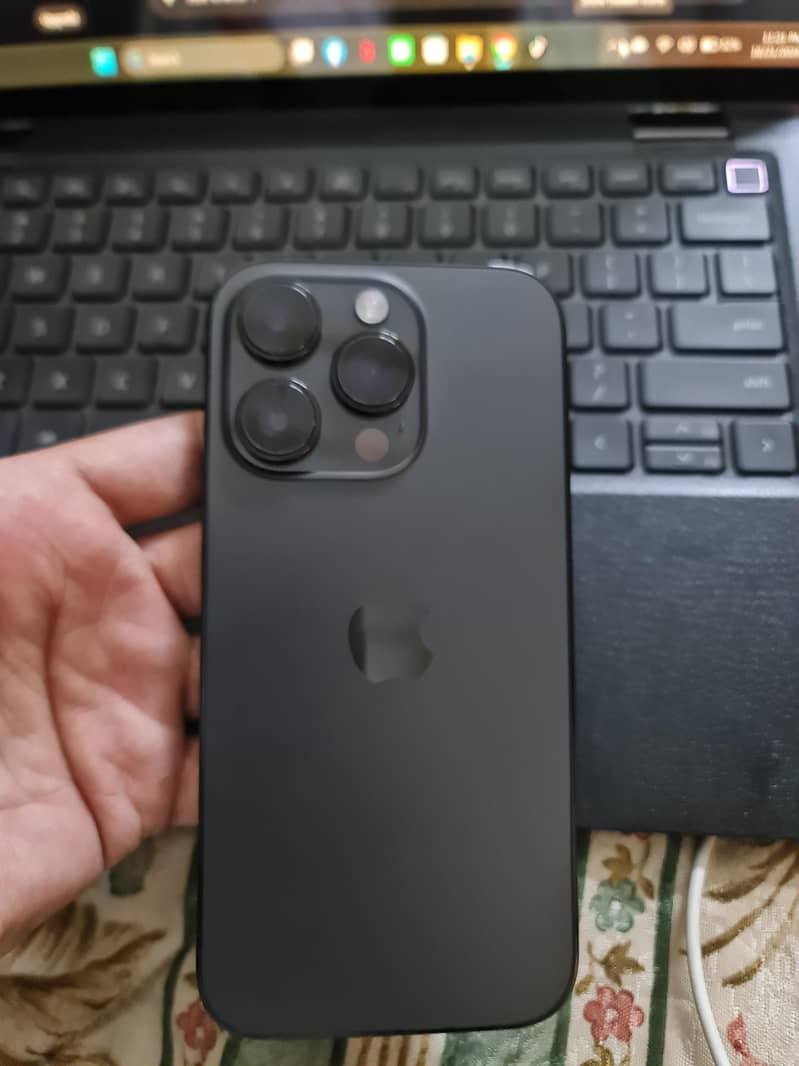 Apple iPhone 14 Pro 1