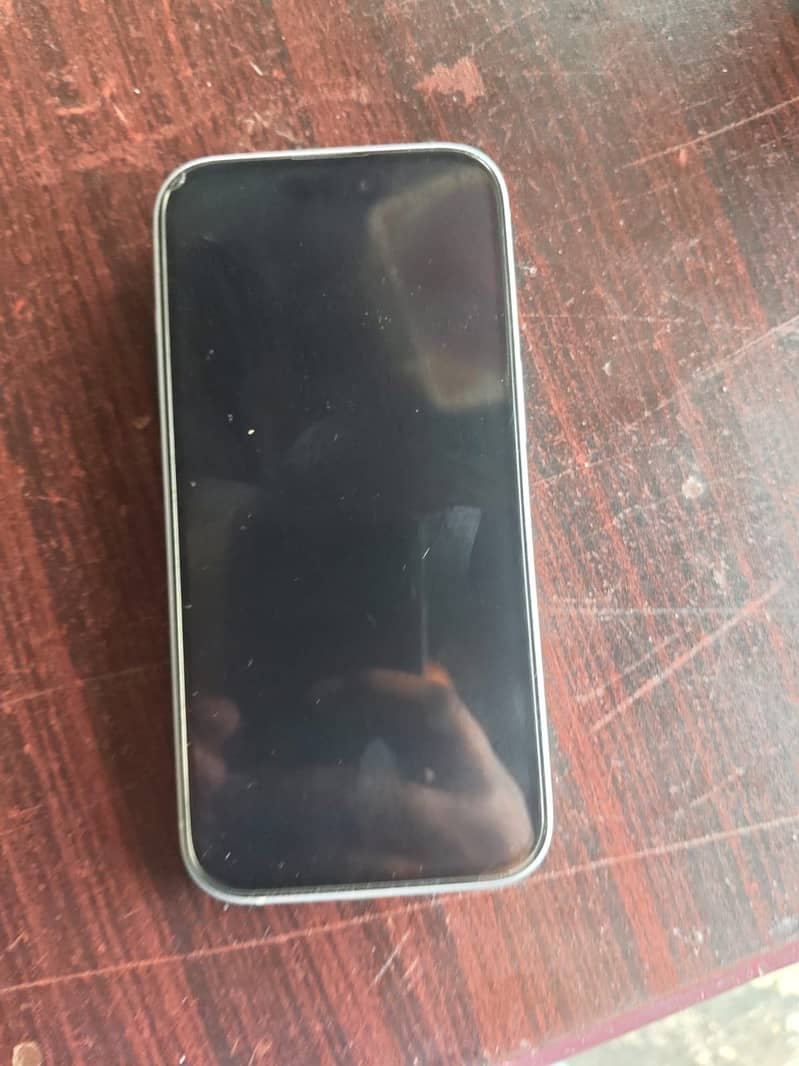 Apple iPhone 15 5