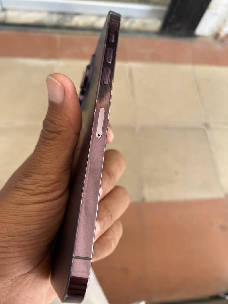 Apple iPhone 14 Pro Max 1
