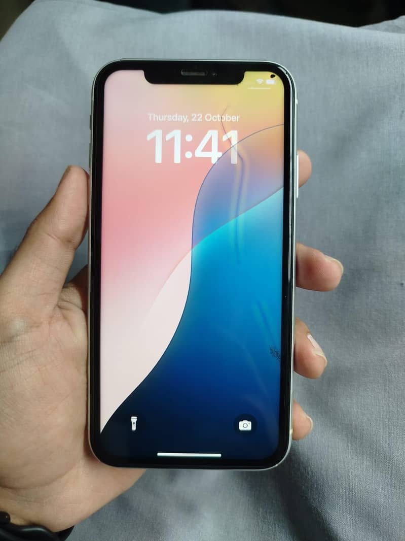 Apple iPhone XR 1