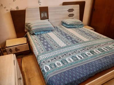 bedroom set