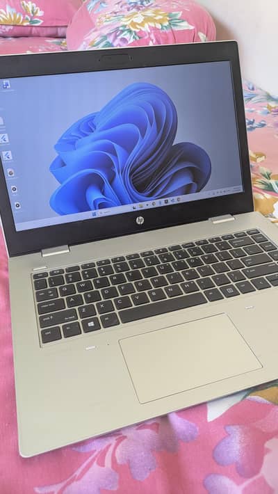 HP CORE I5 8 GEN LAPTOP