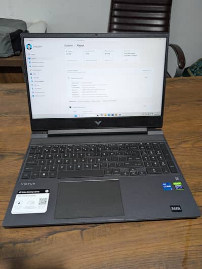 HP Victus gaming laptop 16gb 512gb SSD with 4gb card