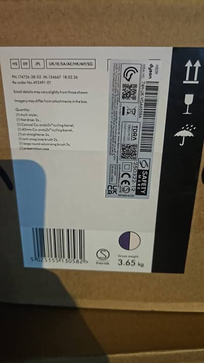 Dyson HS09 Airwrap Co-anda2x™ multi-styler and dryer Straight+Wavy
