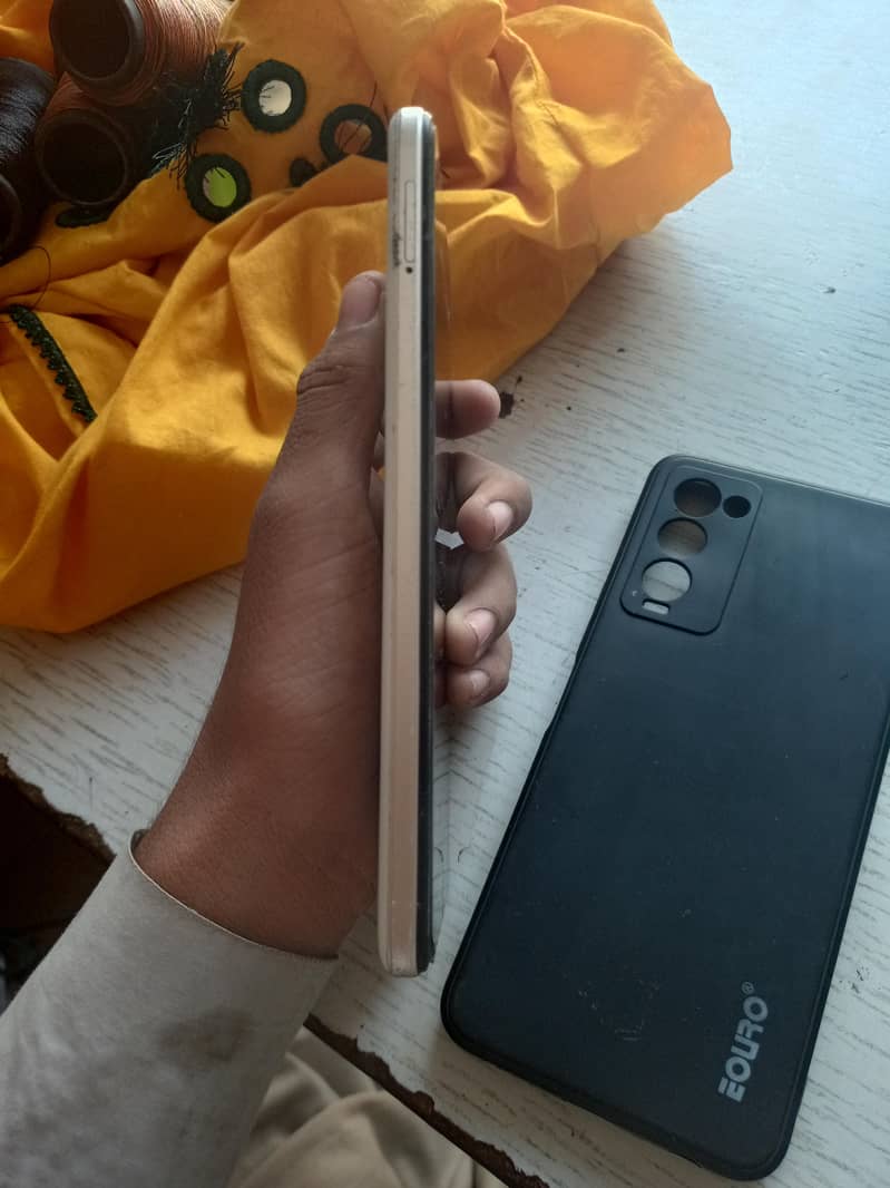 Tecno CAMON 18T 1