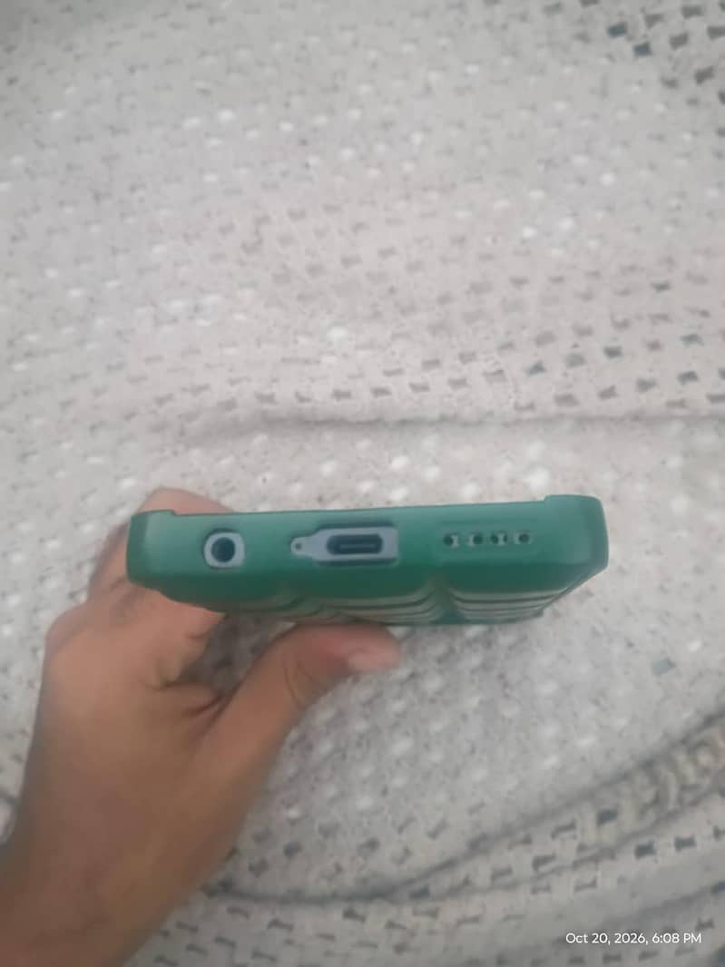 Tecno Spark 20 Pro 4