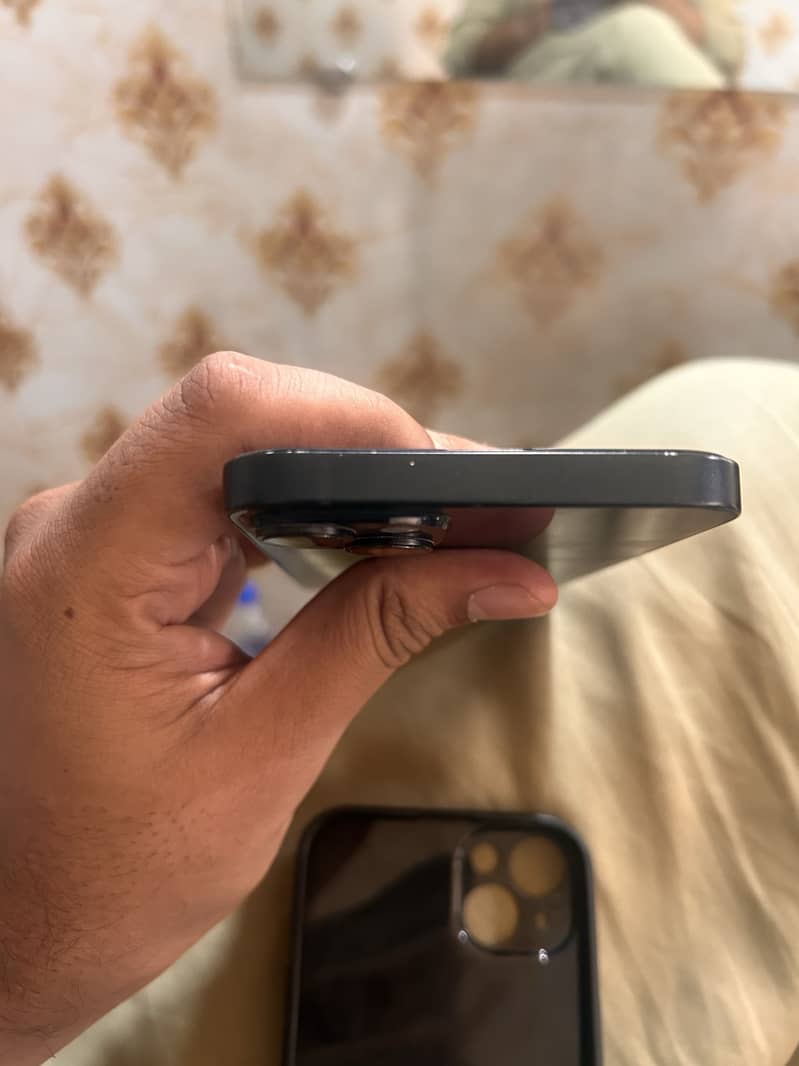 Apple iPhone 14 plus 0