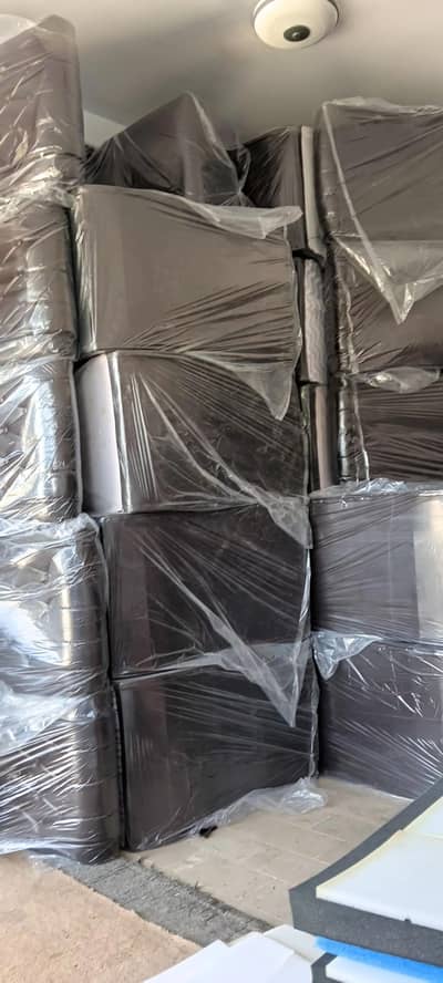 1 seater sofa -RS : 5000 -gulshan e maymar