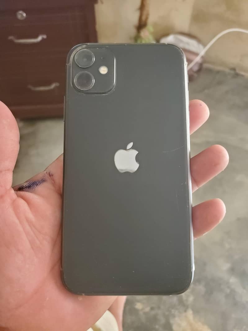 Apple iPhone 11 3