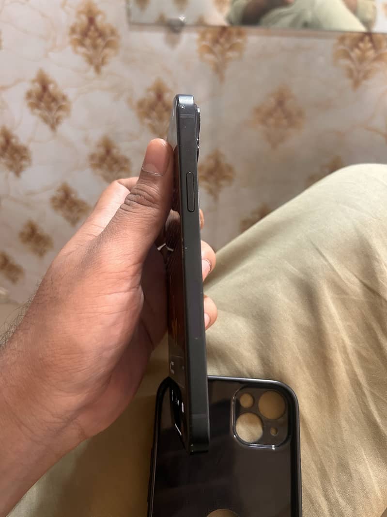 Apple iPhone 14 plus 1