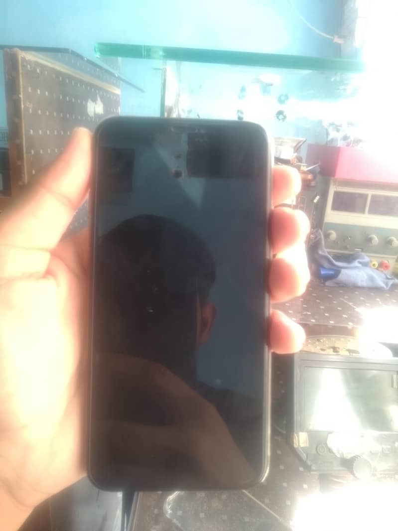 Apple iPhone XS 1