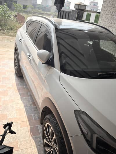 Hyundai Tucson 23 FWD GLS SPORT