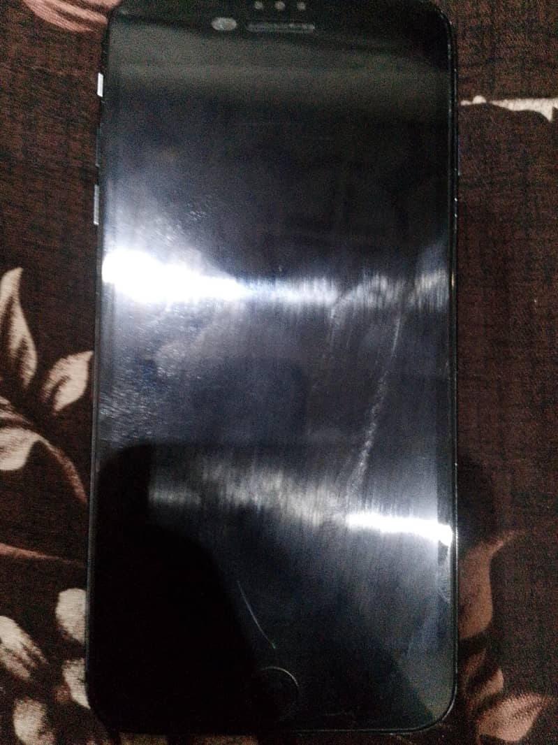 Apple iPhone 7 Plus 1