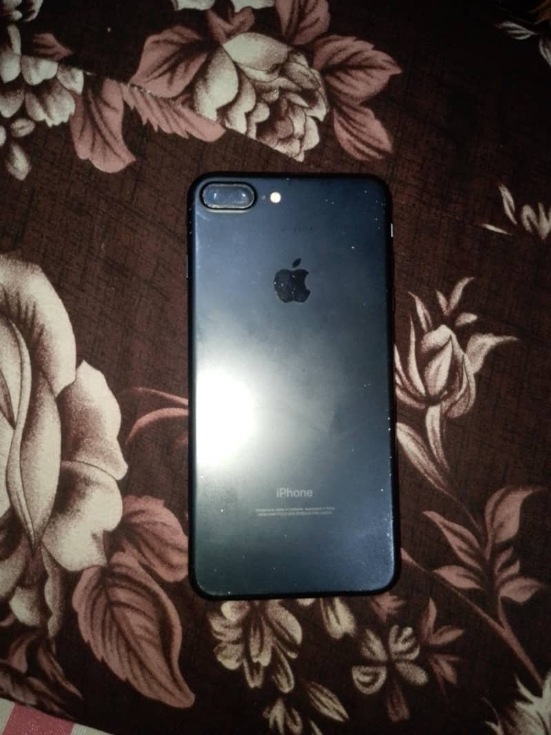 Apple iPhone 7 Plus 4