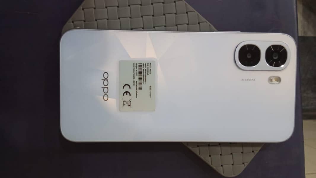 OPPO A6k 1