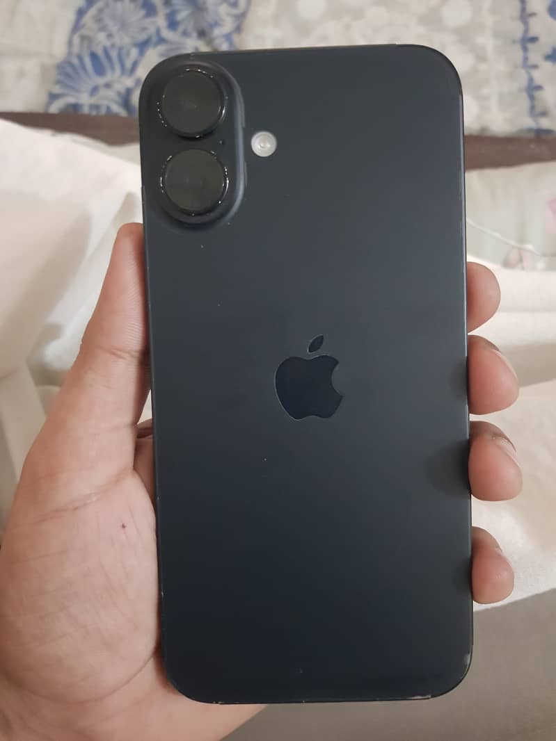 Apple iPhone 16 Plus 1