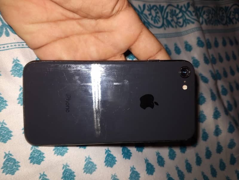 Apple iPhone 8 0