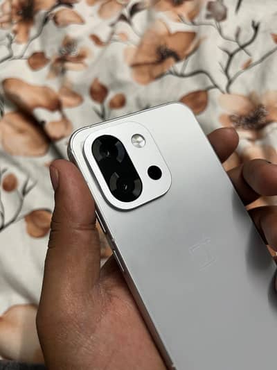 One Plus 13T | 12Gb | 256gb | Official PTA approved | Global