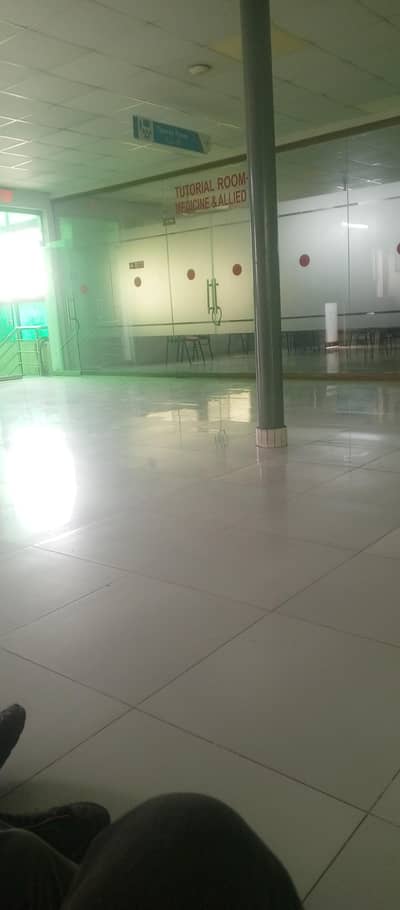 Rangers hospital ma 10 bnda chahea  . .