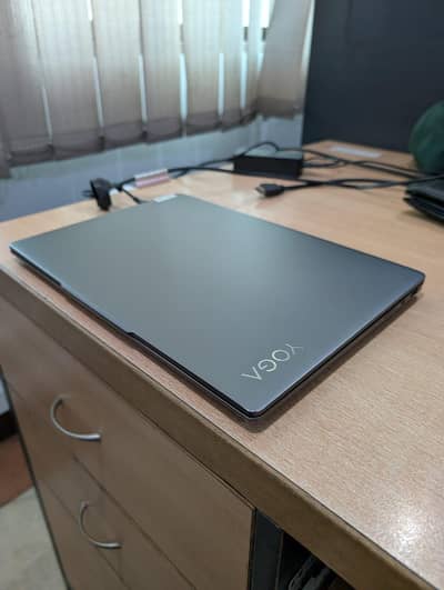 Lenovo Yoga Slim 6 14IAP8