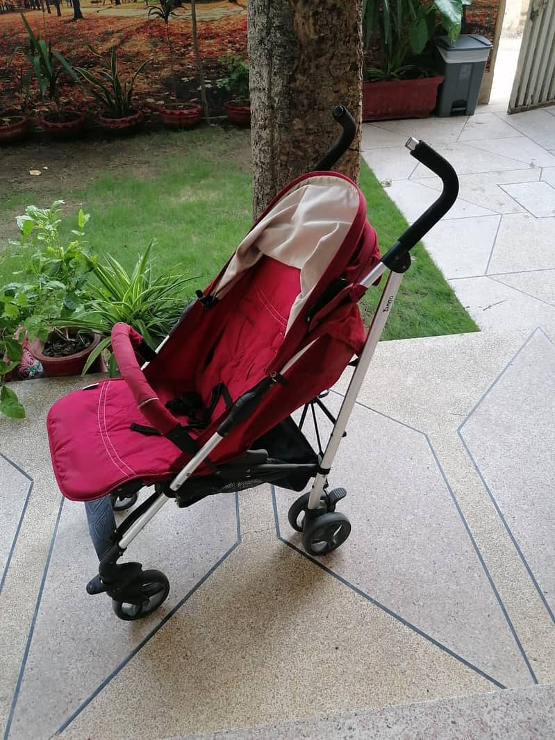 Stroller 0