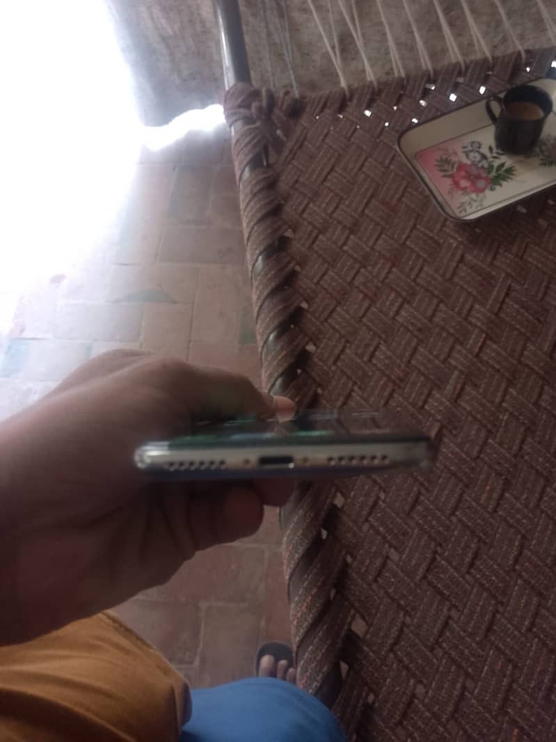 Apple iPhone X 1