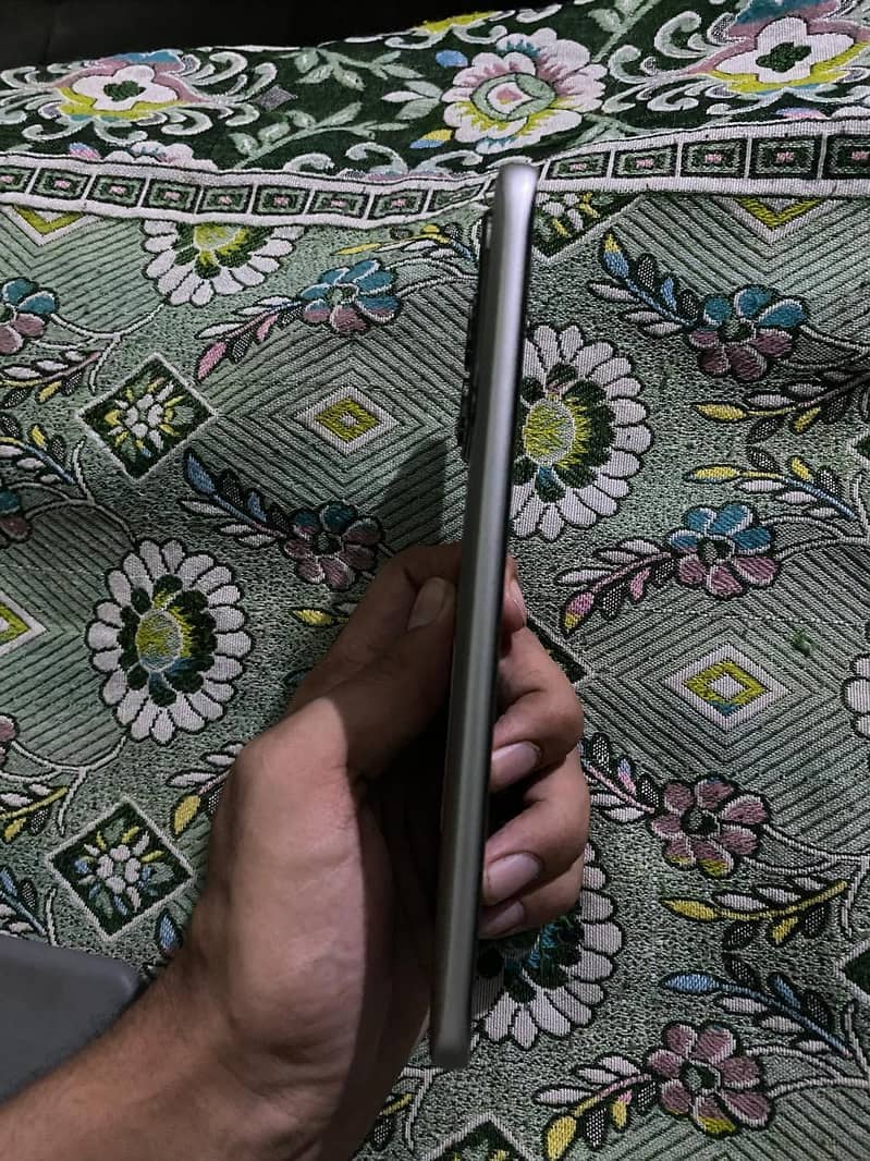 Infinix Note Edge 5G 3