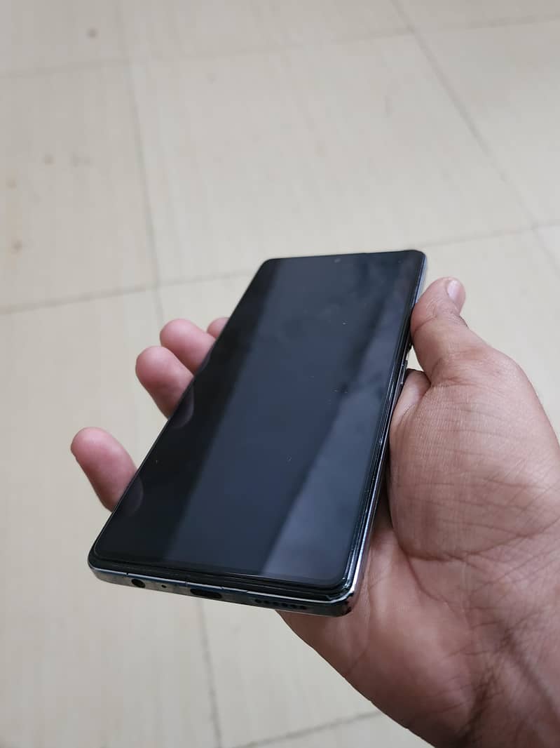 Tecno CAMON 30 8/258 7