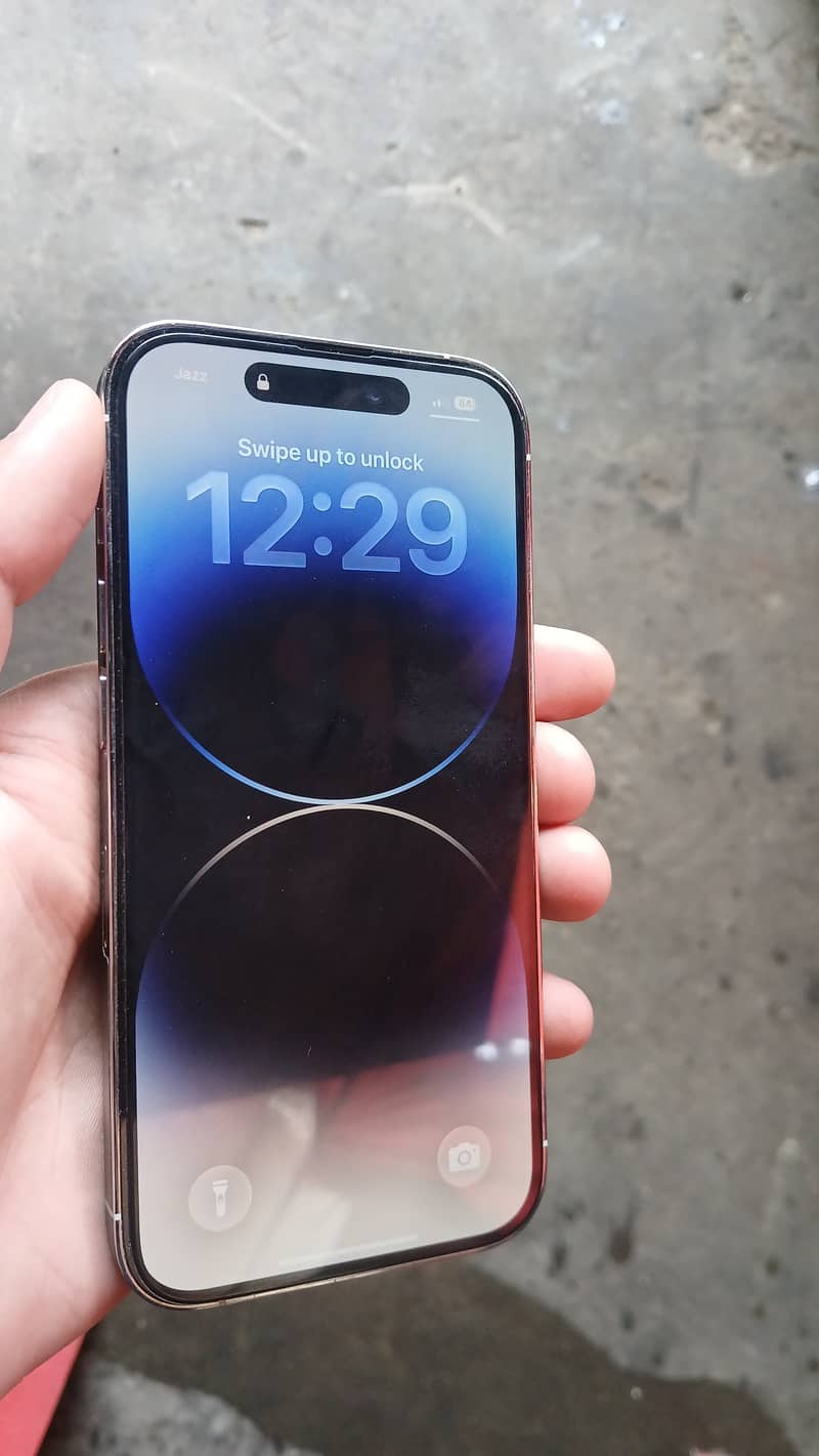 Apple iPhone 14 Pro 1
