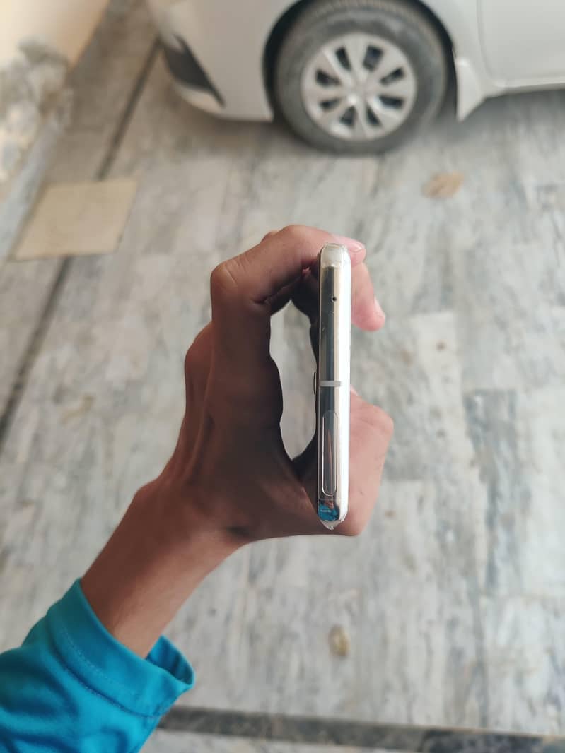 Google Pixel 7 Pro 10