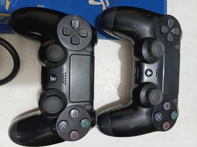 ps4 pro jailbreak with two original controllers 10/10 condition