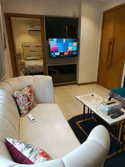 1 Bedroom VIP Full furnish flat per day available in Bahria town Lahore 0300 4561276