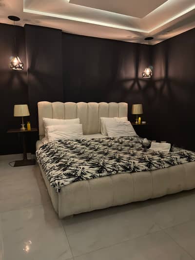 1 Bedroom VIP Full furnish flat per day available in Bahria town Lahore 0300 4561276