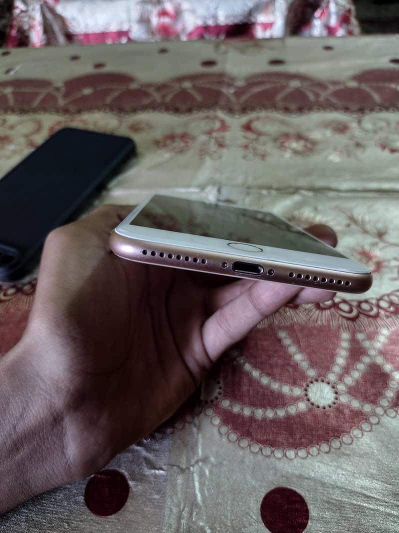 Apple iPhone 8 Plus 64gb 2