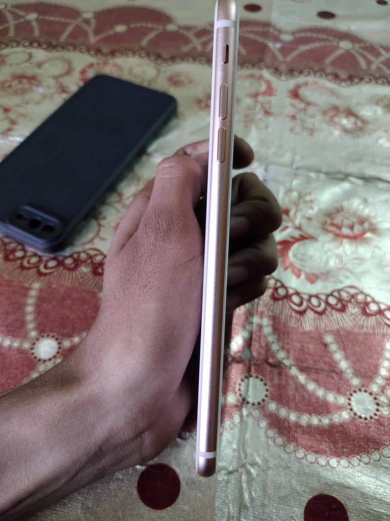 Apple iPhone 8 Plus 64gb 5