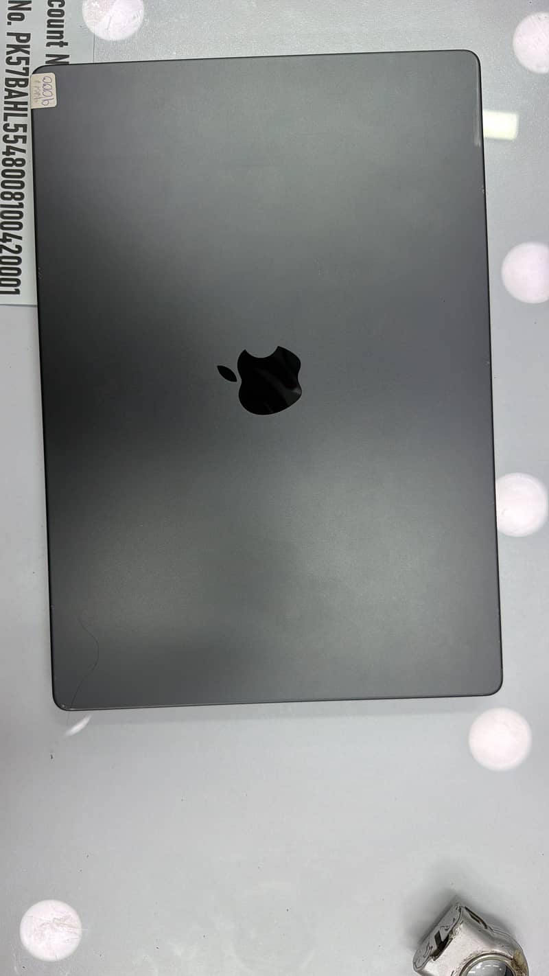 MacBook M4 Max 9
