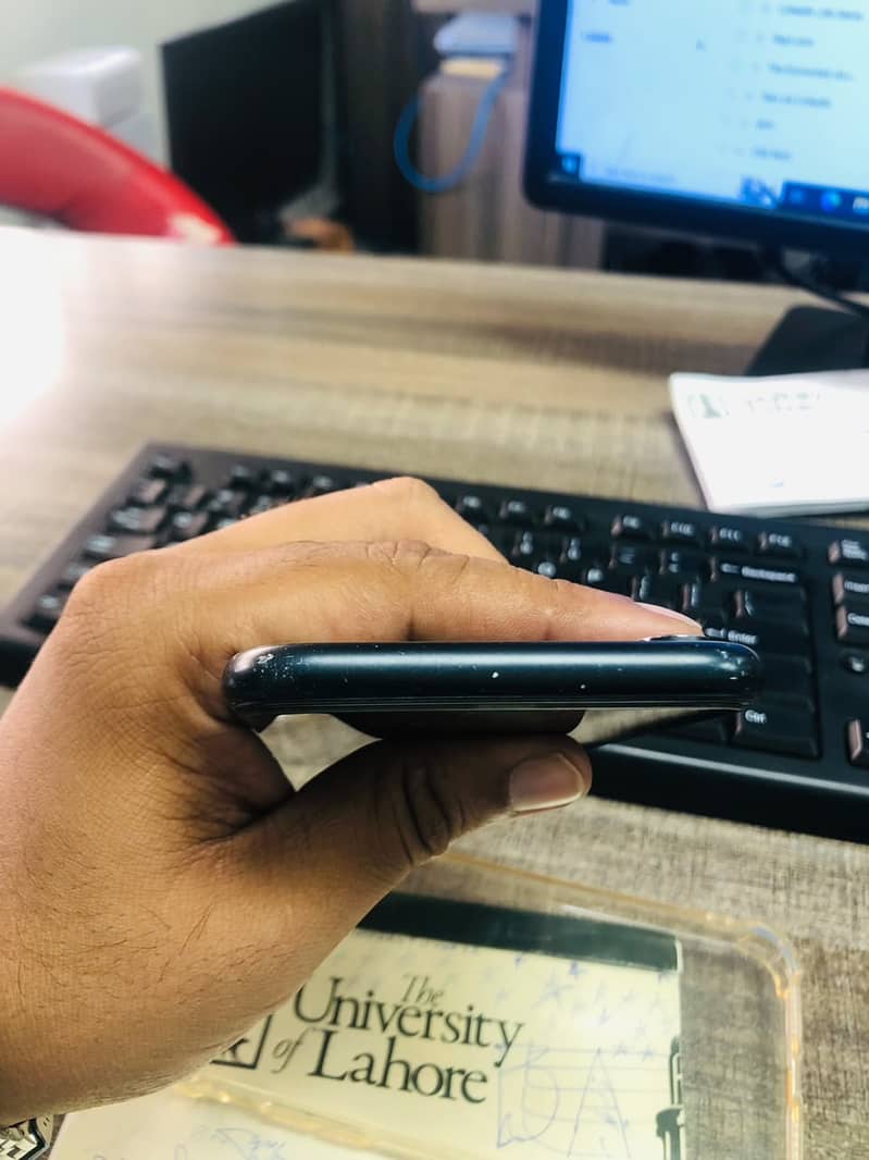 Apple iPhone XR 3