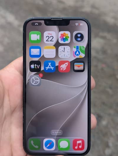 Apple iPhone 13