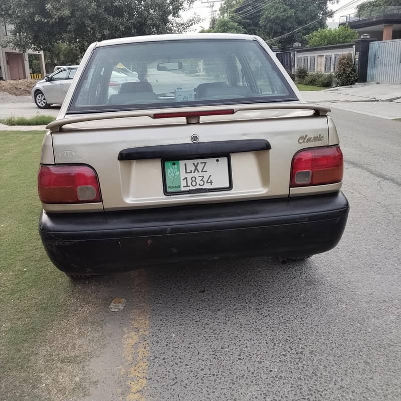 KIA Classic 2001 8